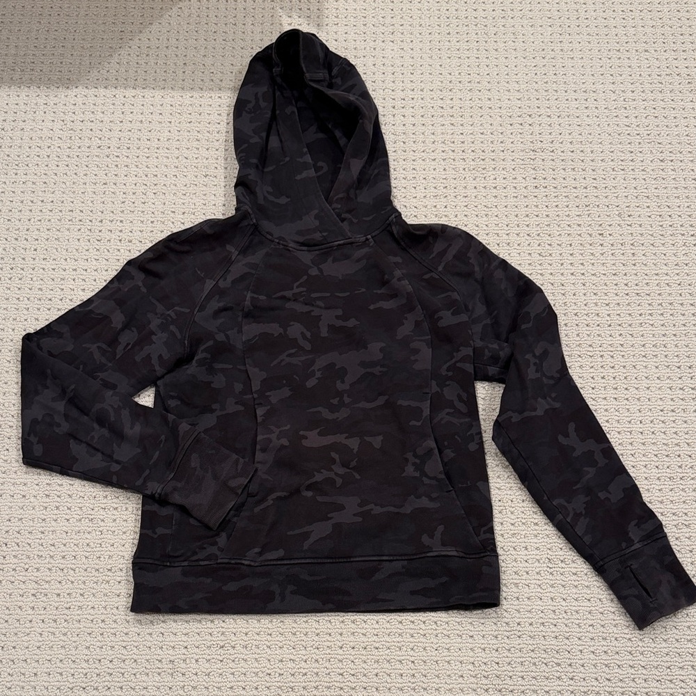 Lululemon Scuba Crew Sweatshirt Incognito Camo Multi Grey Size 4